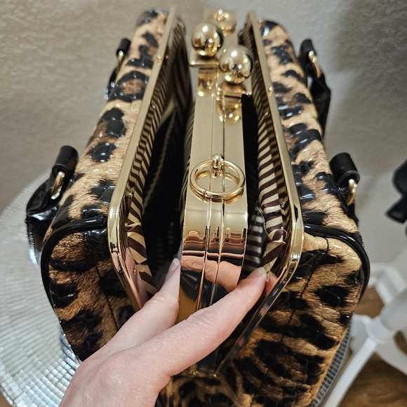Leopard Patent Bag - Picture 8 of 15